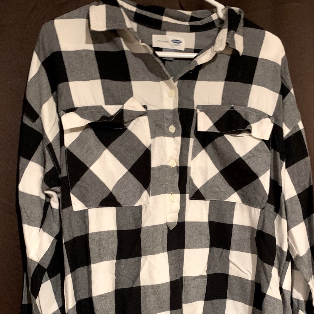 Old Navy- plaid, 1/2 button up